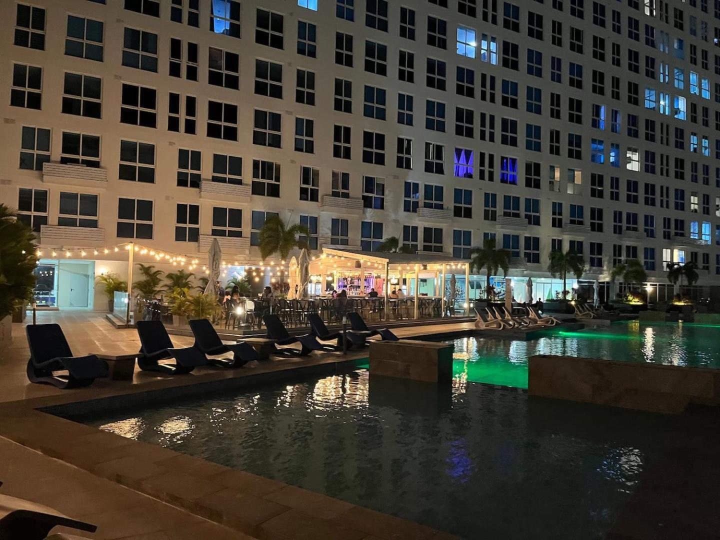 Aparthotel Skyline Seaview Infinity Pool Rooftop